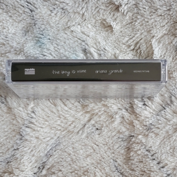 the boy is mine - Single Cassette - Ariana Grande - Picture 9 of 9